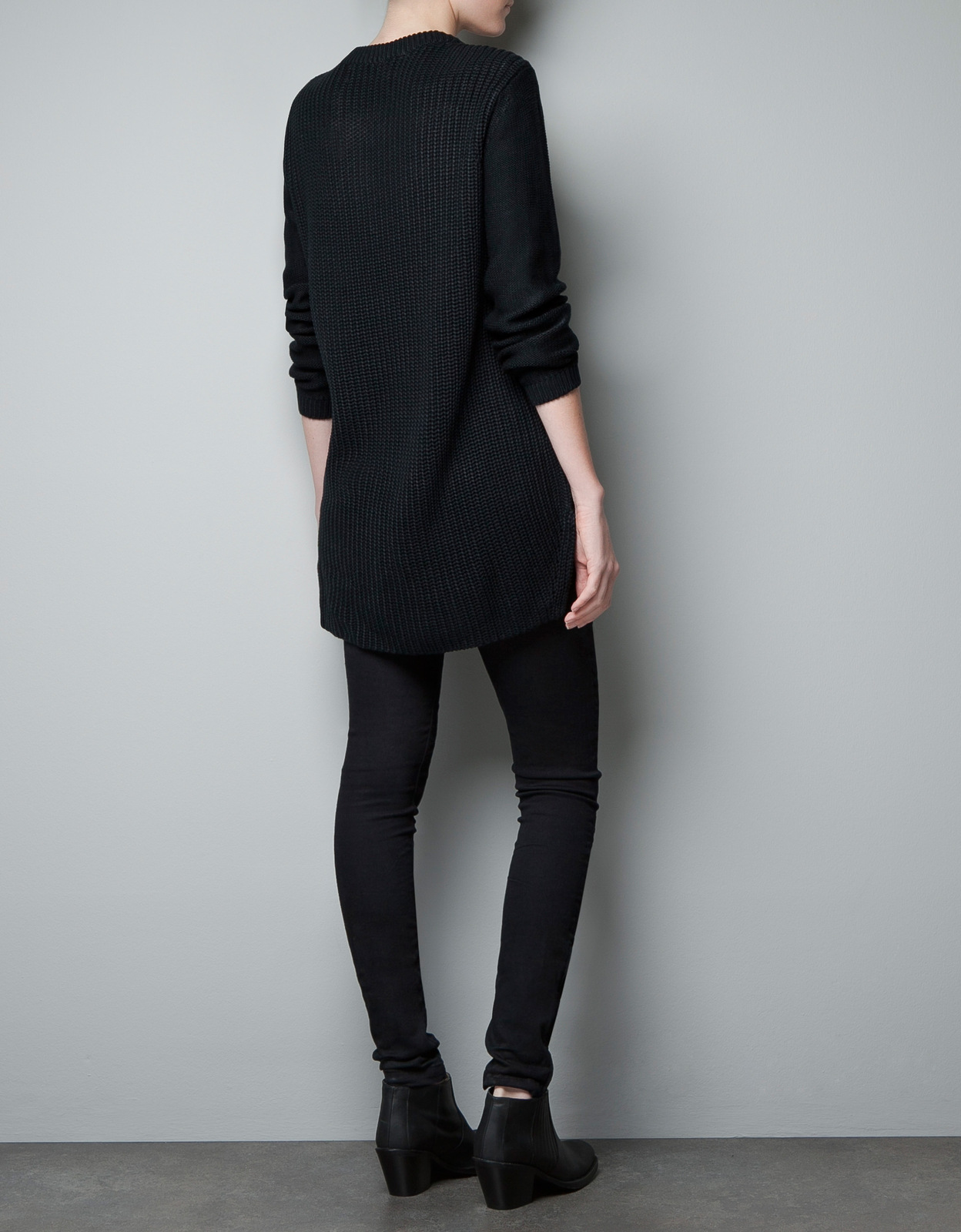 Zara fekete kötött pulóver 2012 fotója