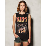 Pull and Bear KISS top