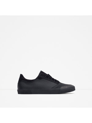 Zara márkás fekete egyszínű edzőcipő
