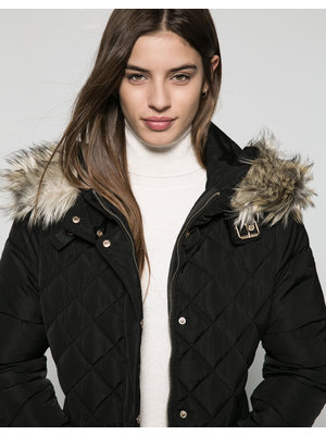 Bershka kapucnis női kontúröltéses kabát