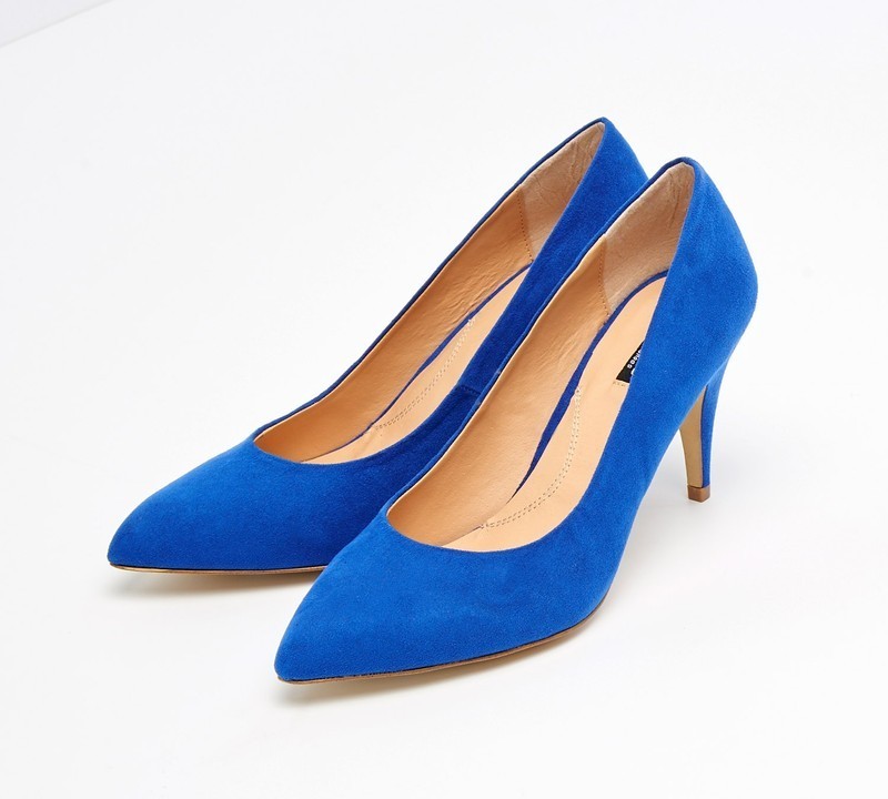 Reserved kék magassarkú cipő fotója