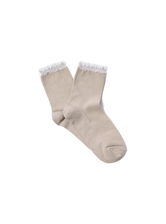 Calzedonia fehér csipkés bézs zokni fotója