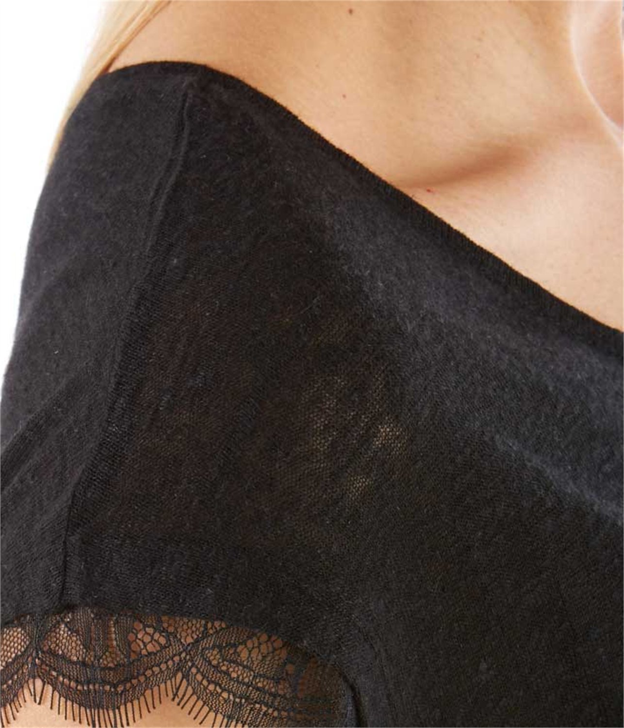 Camaieu fekete csipkés női t-shirt 2015.03.03 fotója
