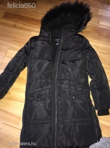 Fekete téli kabát, Charles Vögele 134/140, 11-12 évesre, kapucnis, Szfváron << lejárt 777902 fotója