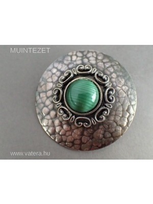 Antik ezüst női brosstű, közepén egy csodás zöld kővel - különleges darab << lejárt 273063