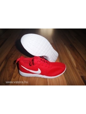 Nike Rooshe One piros Női tréning futó sportcipő edzőcipő 38,39 EREDETI ÚJ AZONNAL << lejárt 620436
