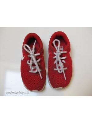 NIKE 28-as eredeti extra kényelmes gyöngyvászon piros edzőcipő sportcipő 18 cm << lejárt 31579