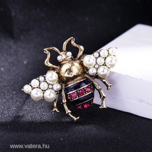 Gucci jellegű méhecske bross kitűző gyöngyökkel kristályokkal azonnal vihető << lejárt 2959301 15 fotója