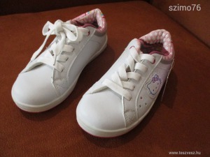 Hello Kitty-s cipő (32) << lejárt 6693834 57 fotója