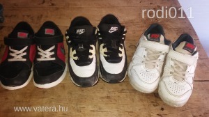 2 pár eredeti Nike cipő. Jó állapotuak. 31,5-es. << lejárt 7976974 11 fotója