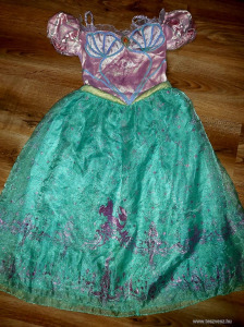 Ariel hercegnő disney store csodaszép jelmez << lejárt 9181325 25 fotója