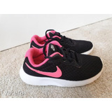 Nike Tanjun szuper, ultra könnyű fekete- pink cipő, sportcipő, edzőcipő << lejárt 873690