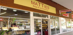 Matties Bags - Premier Outlets fotó